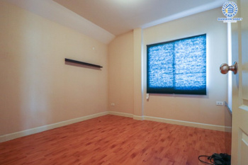 *****บ้านแฝดมือสองย่านนนทบุรี ม.ไลฟ์บางกอกบูเลอวาร์ด พระราม5 หลังมุม! เนื้อที่ 35.4 ตร.ว. ฟังก์ชัน 4 ห้องนอน 3 ห้องน้ำ 1 ที่จอดรถ แถมฟรี! 2 เครื่องปรับอากาศ 1 เครื่องทำน้ำอุ่น  บนทำเลแห่งการเดินทาง เพียง 10 นาทีถึงรถไฟฟ้าสายสีม่วง "สถานีแยกติวานนท์" เชื่อมต่อถ.นครอินทร์ ถ.ราชพฤกษ์ ใกล้ทางด่วน "ศรีรัช"